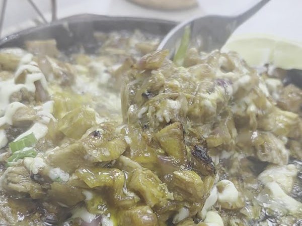 Sisig on the sizzling plate