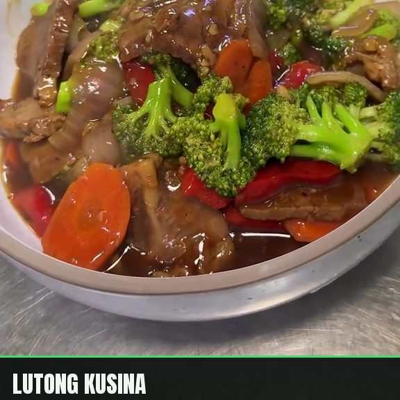 Beef and vegetables cooked to order in the Pinoy Tambayan kitchen